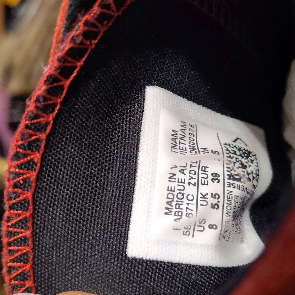 Converse Womens Burgundy Dahlia Red Suede Lux Hidden Wedge Sneaker Sz 8 - Picture 9 of 9